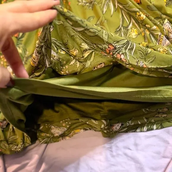 Lane Bryant PLUS SIZE 22/24 green floral butterfly flowy vneck blouse shawl - Picture 7 of 15